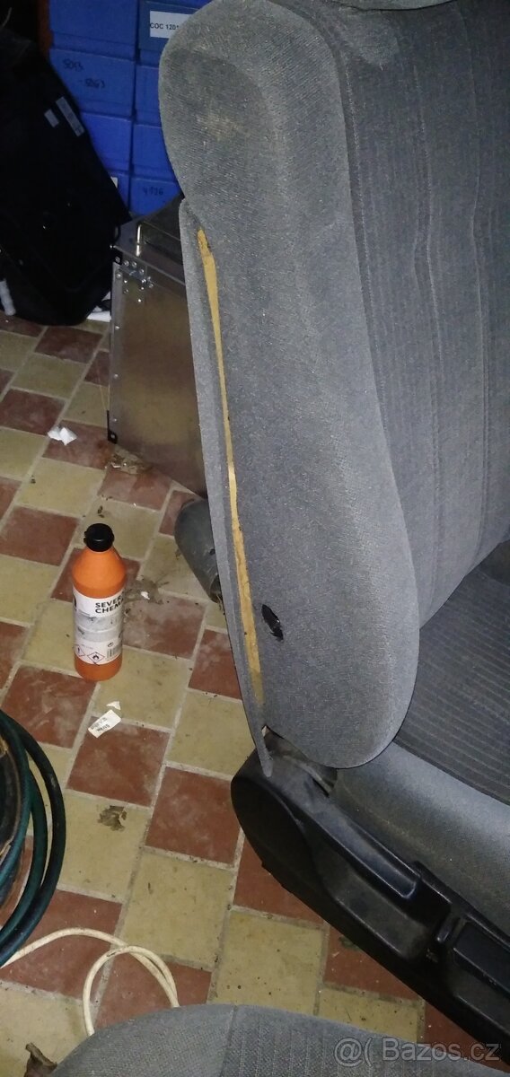 Sedačky BMW e34 touring - 3