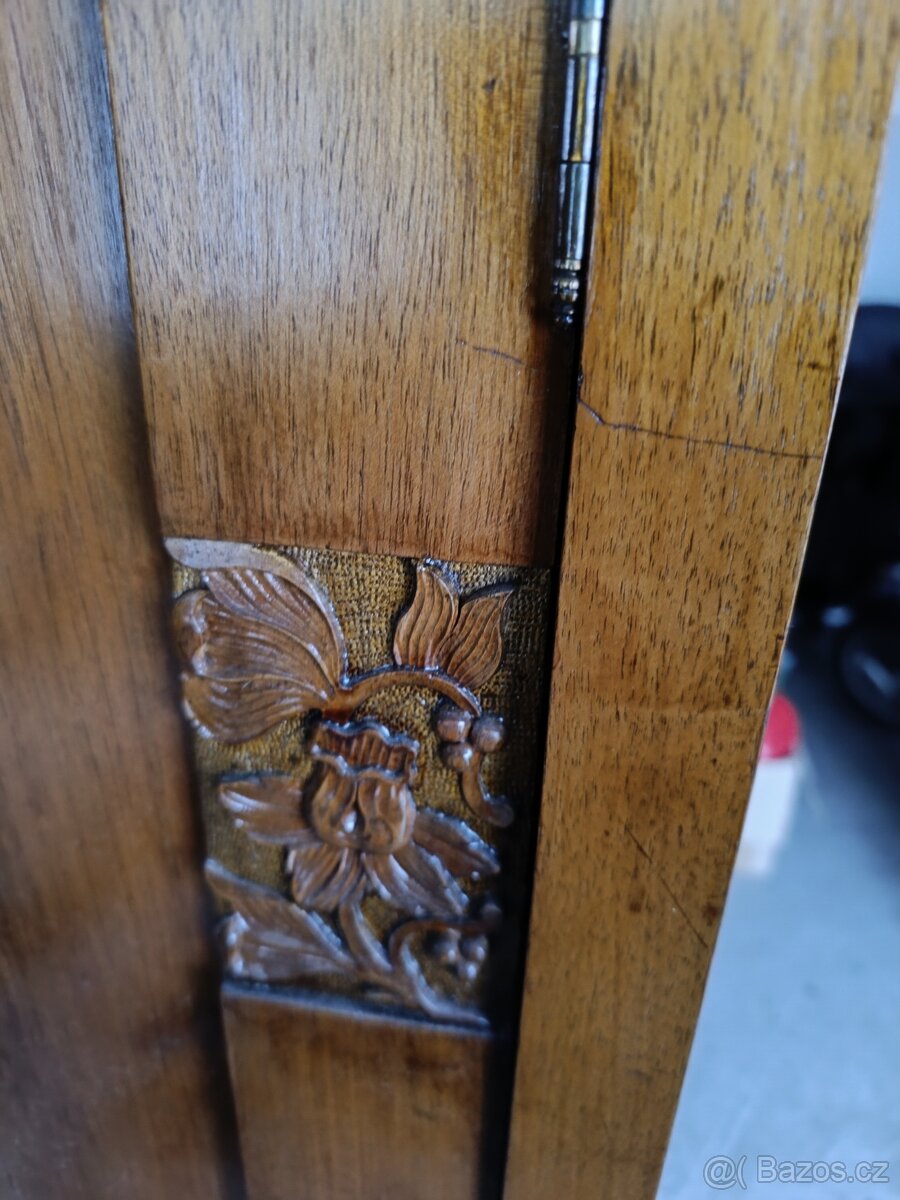 Starožitná skříň - 3