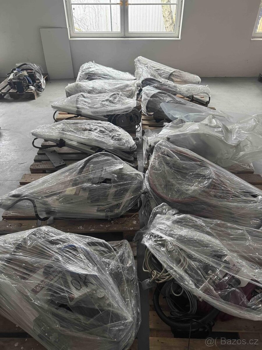 Robotický systém pro odebírání vtoků Wittmann WP80 (8912) - 3