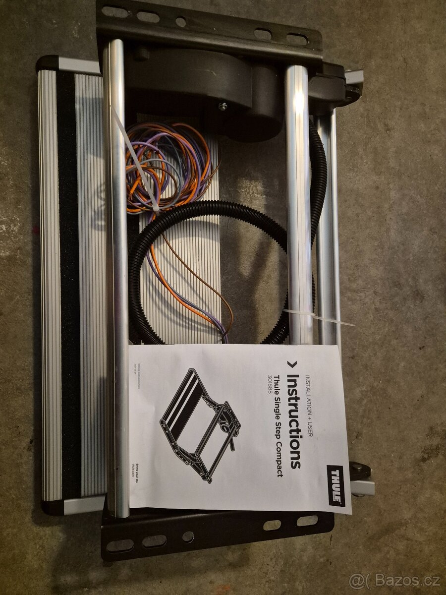 Elektrický výsuvný schůdek Thule - 3