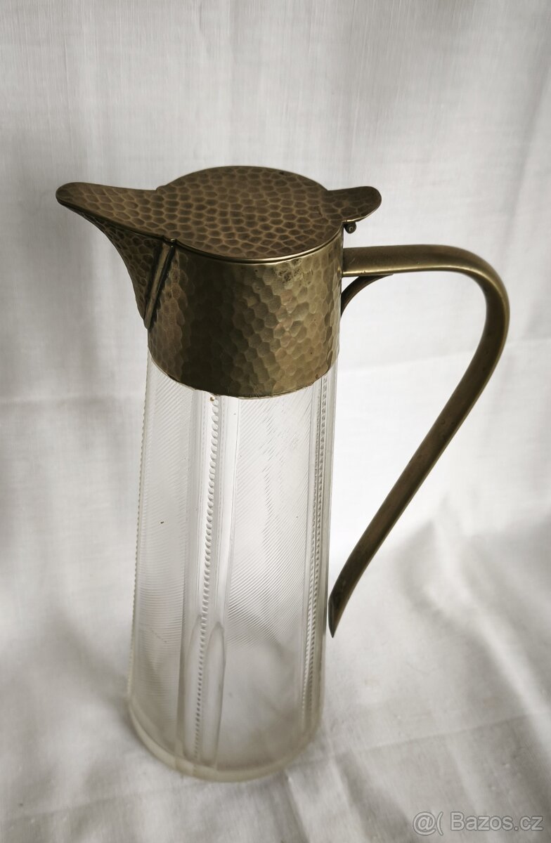 skleněná karafa s kovovým víkem - 3