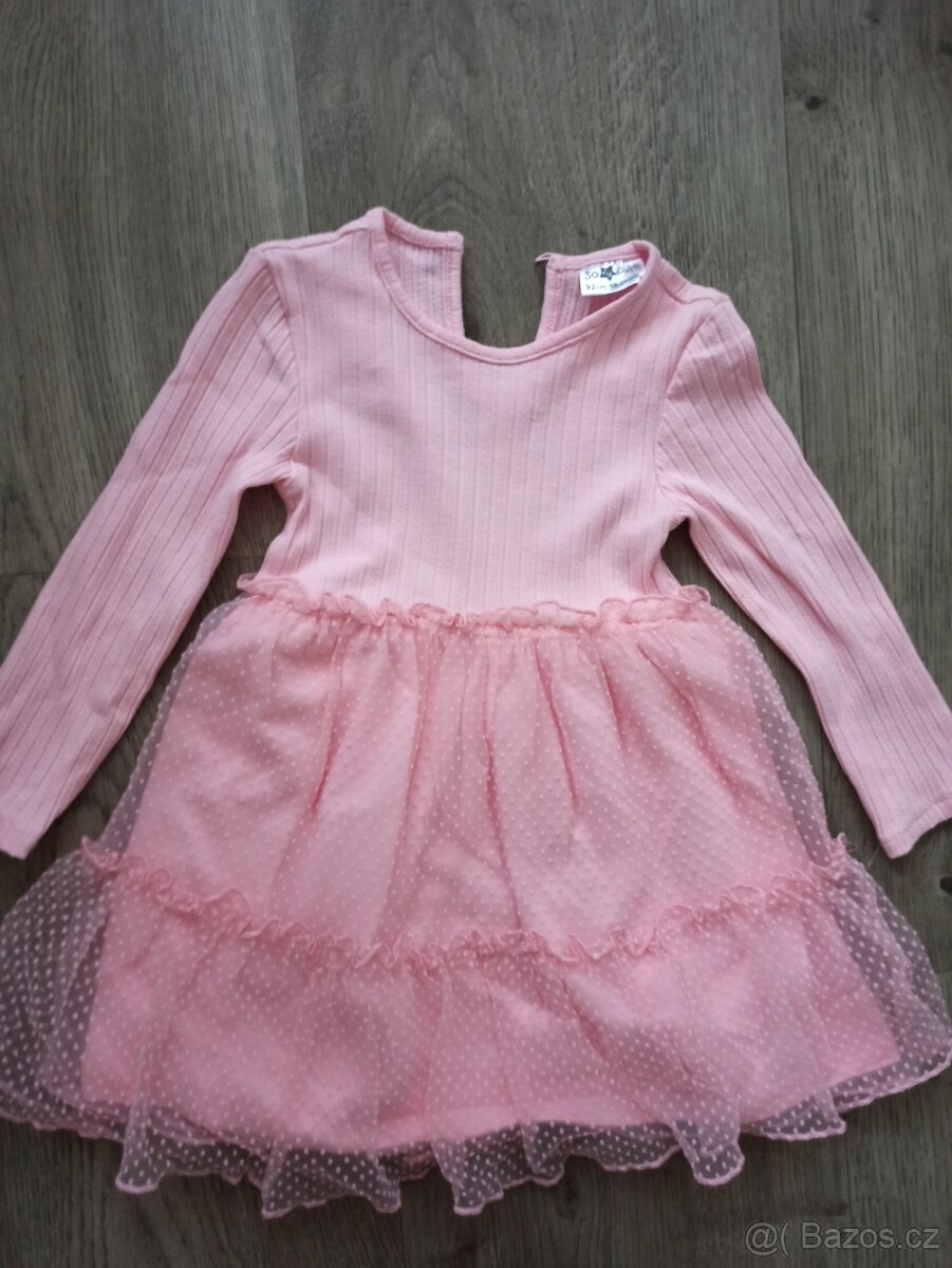 Sukýnky a šaty - 3