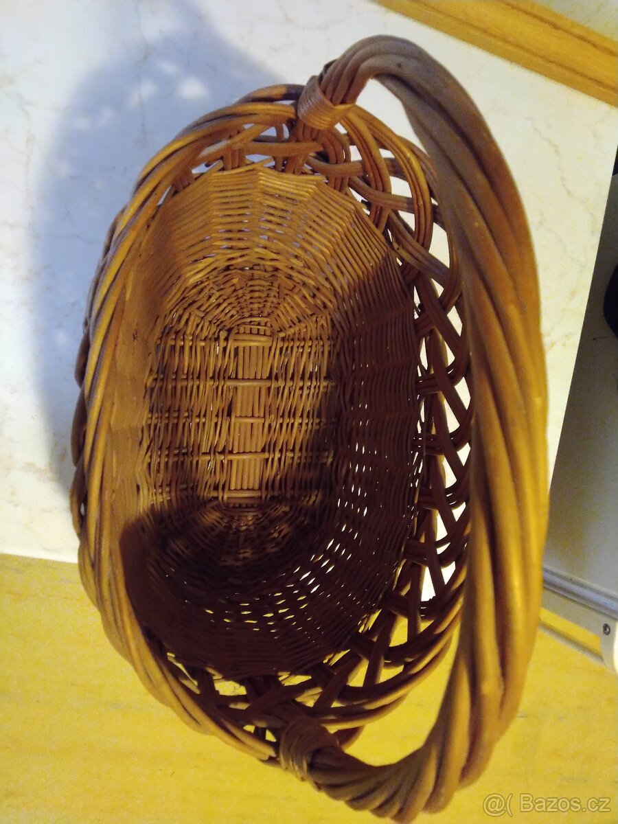 Proutěný koš - 3