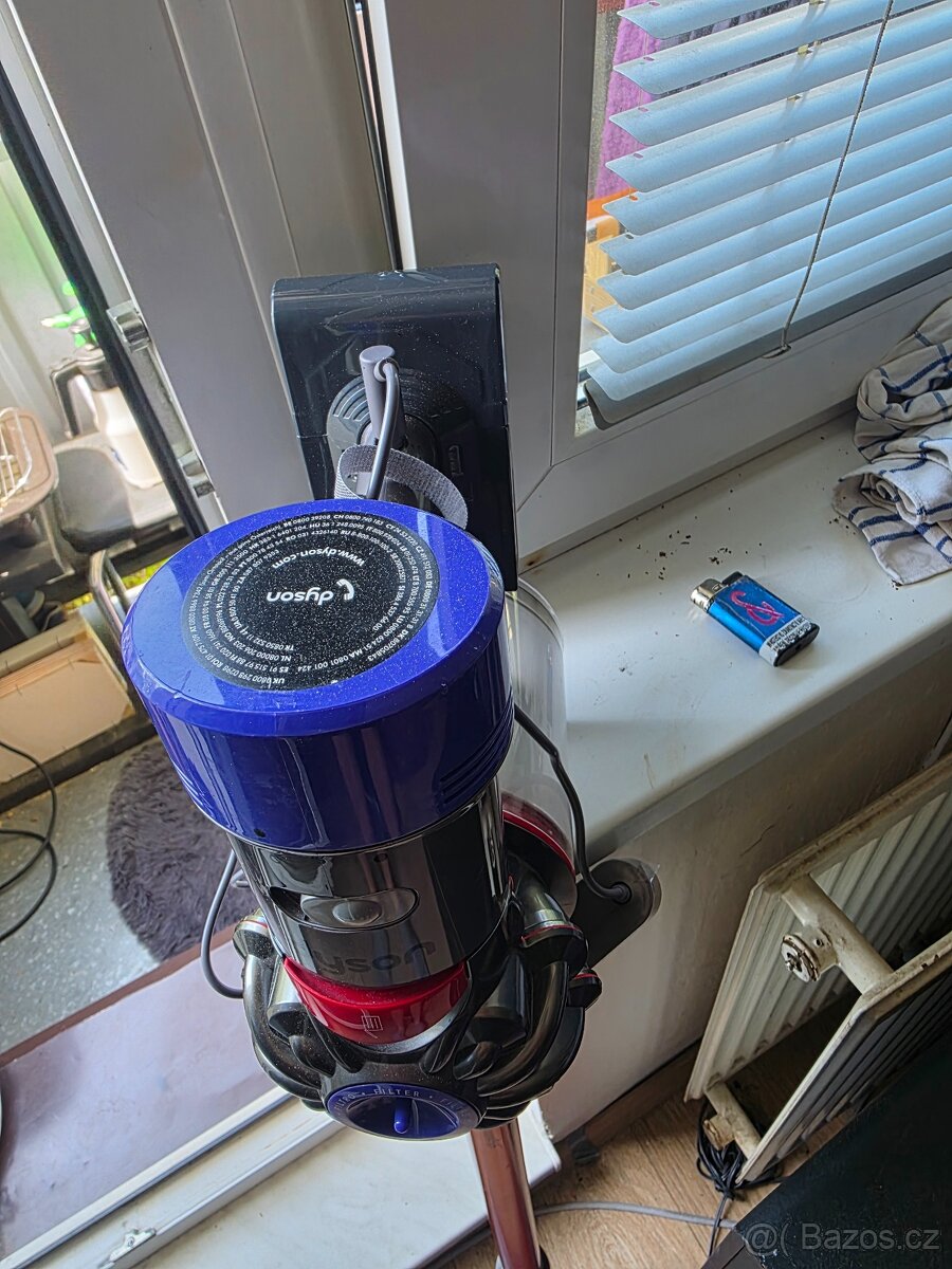 DYSON V 8 ABSOLUTE - 3