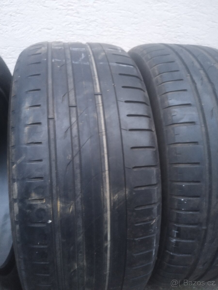 Letní gumy Nokian 255/50/19 - 3