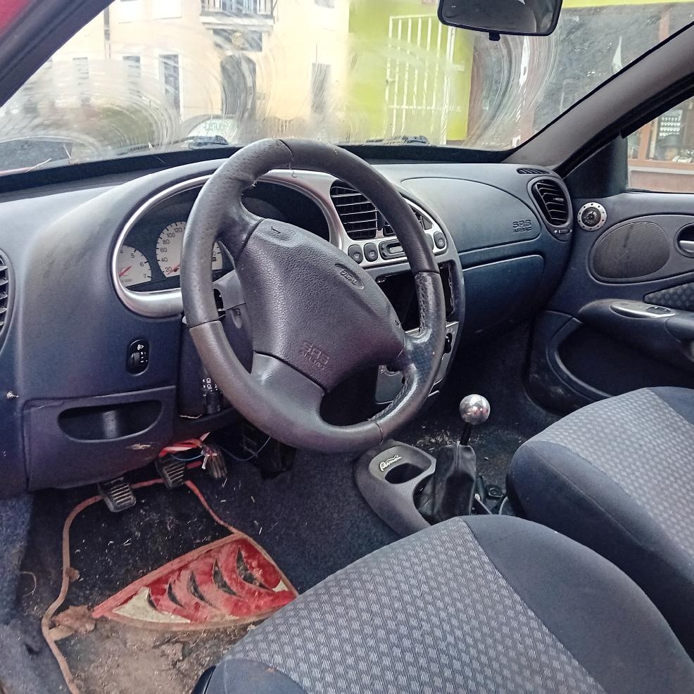 ford puma 1,7 Díly z auta - 3