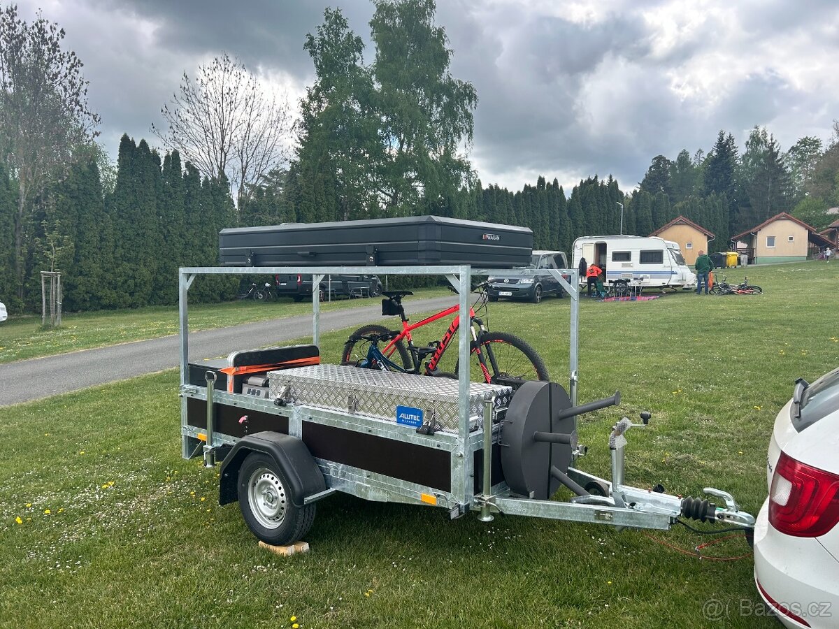 Campingový přívěs se střešním stanem SOVNARAN - 3