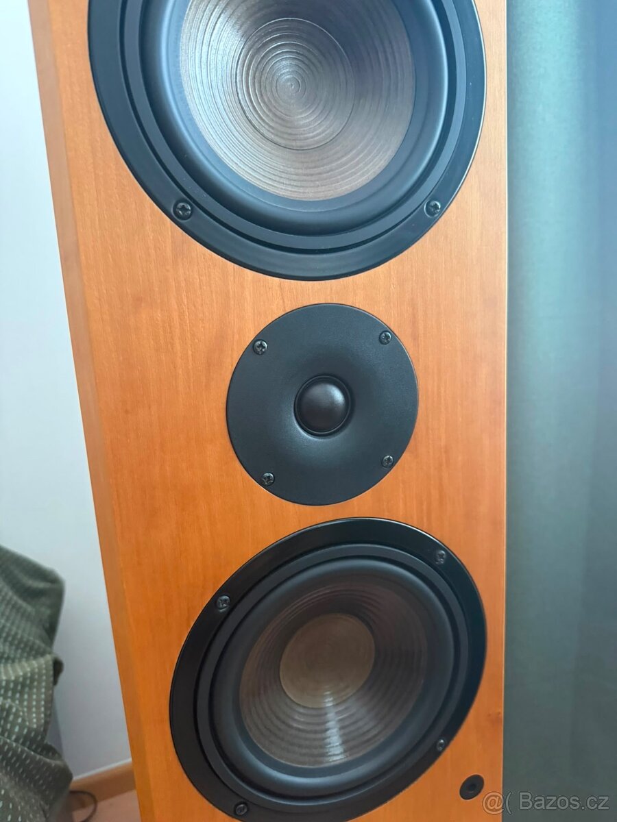 AQ Kentaur 611 - 3