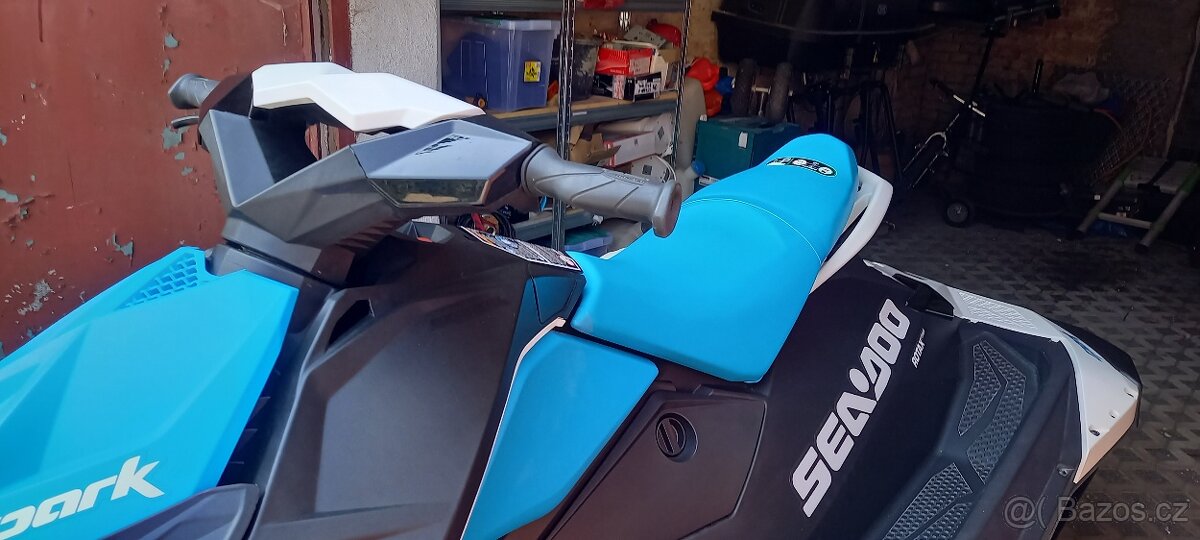 Vodní skútr Seadoo Spark - 3