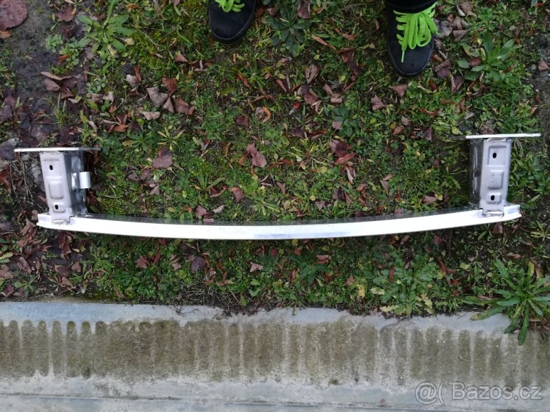 Výztuha nárazníku Peugeot 308 - 3