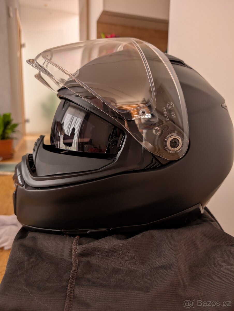 Helma HJC F70 XL a Astone GT 800 Evo M - 3