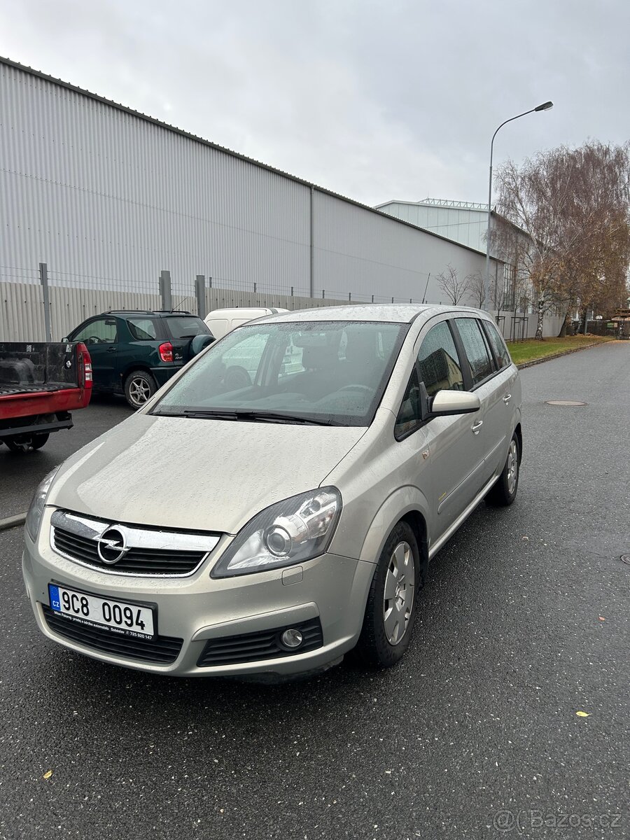 Opel Zafira 2.2 Direct, 7 míst R.V 2007 - 3