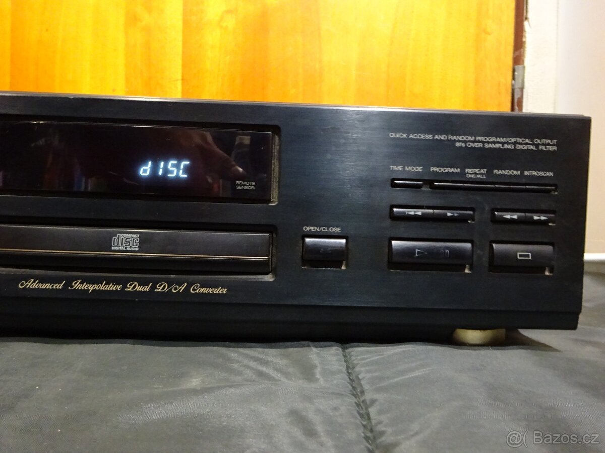 AKAI CD-49 - 3