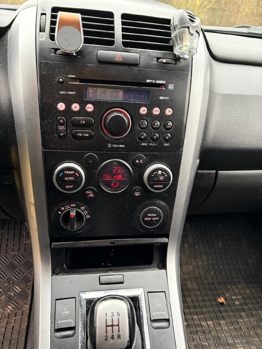 Suzuki Grand Vitara 2.4 , 4x4 - 3