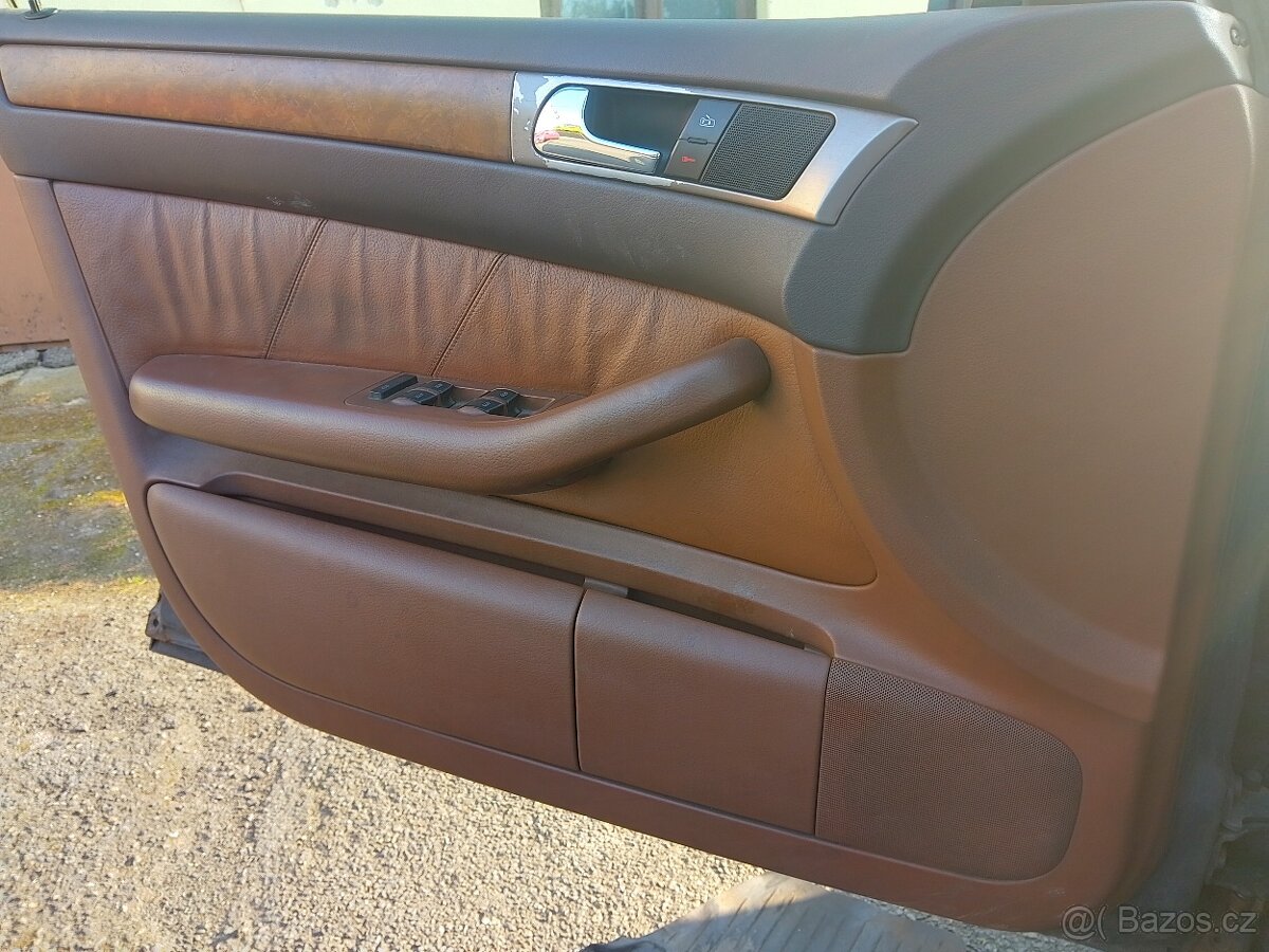 Audi A6 C5 hnědý interiér Avant - 3
