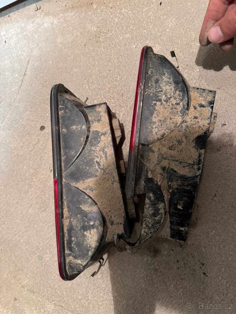 Zadní světla v nárazníku (LR Discovery 2) - 3