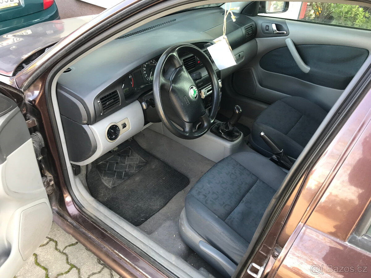 Skoda Octavia Combi 1999 1,6i 74kW AKL - díly - 3