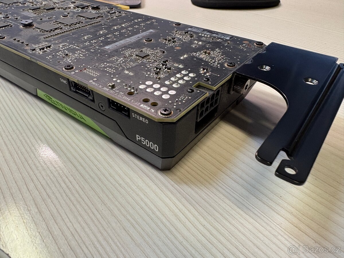NVIDIA Quadro P5000 - 3