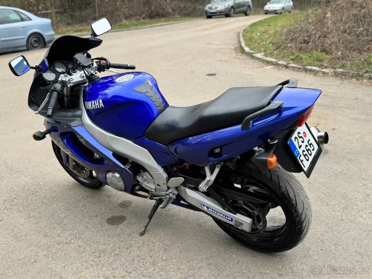 Yamaha YZF 600R - 3