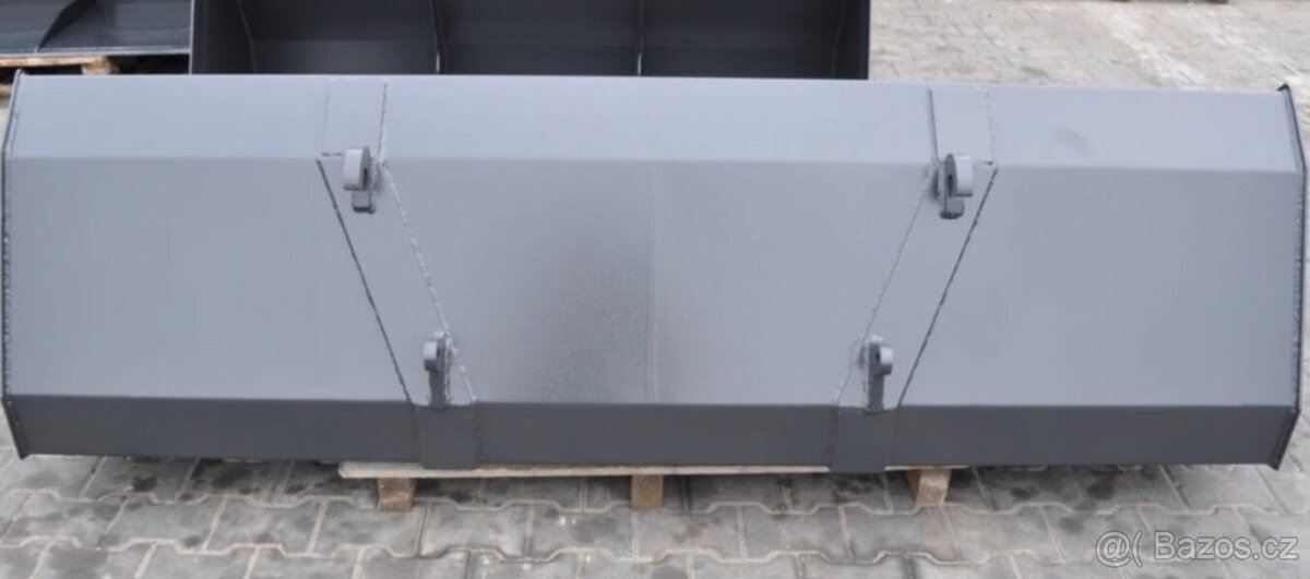 Lžíce na traktor - 3