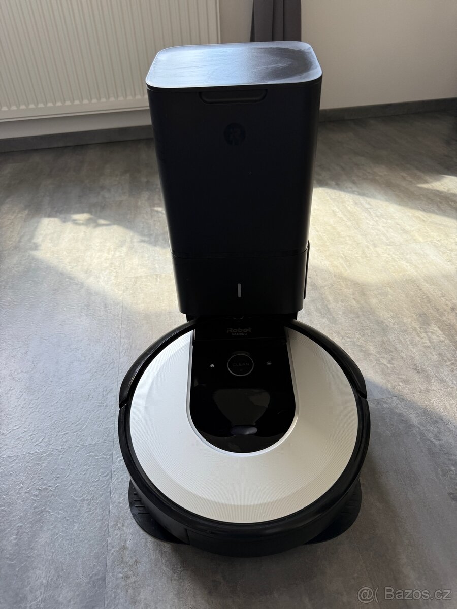 iRobot Roomba i7+ - 3