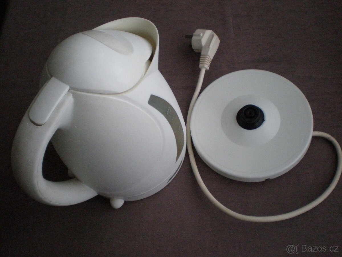 RYCHLOVARNÁ KONVICE - 3