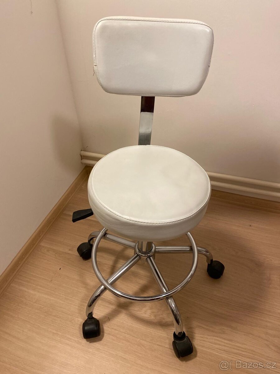 Kosmetické lehátko - 3