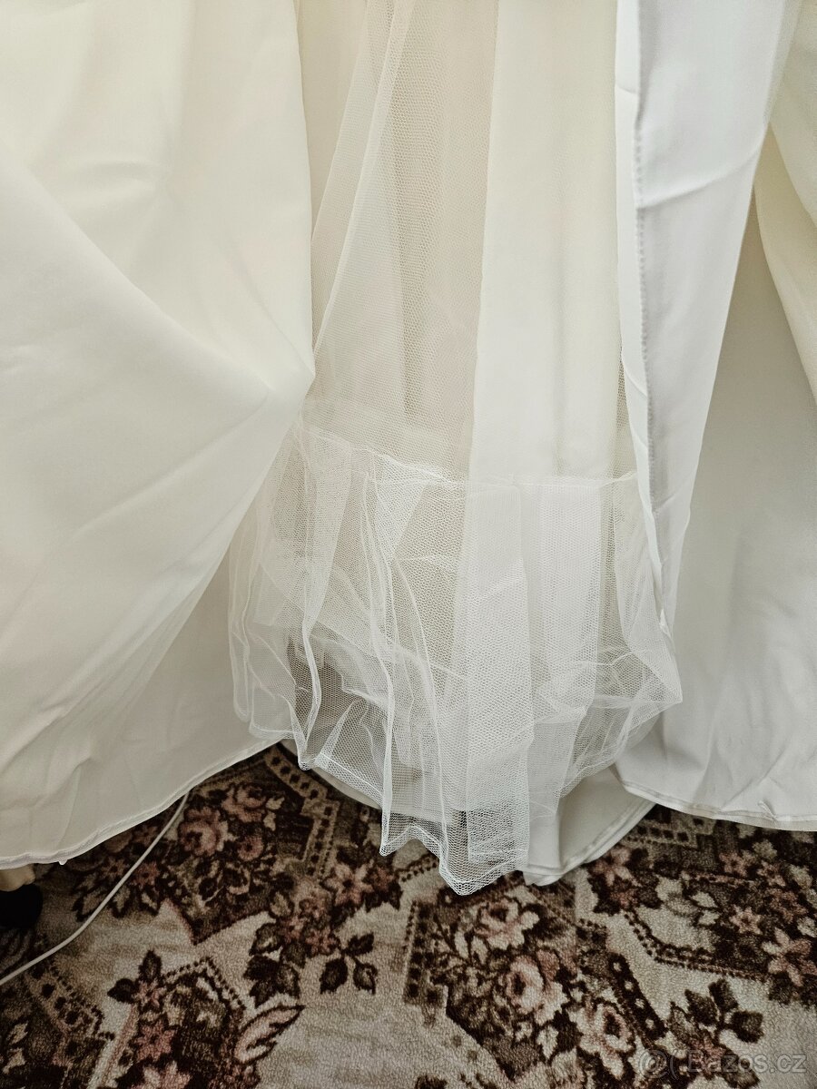 Prodám ivory svatební šaty vel. 38 - 3