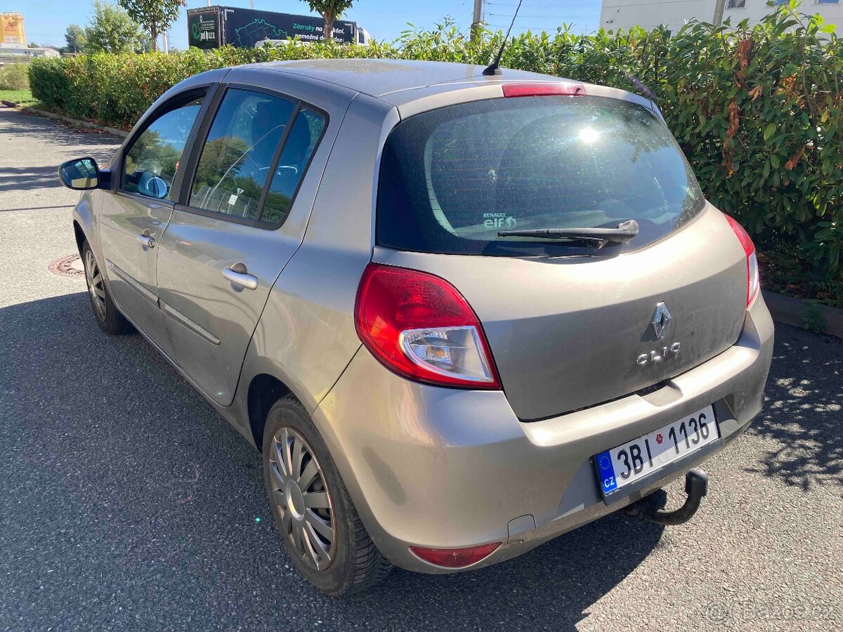 Prodám Renault Clio 1,2 55 Kw Klima - 3