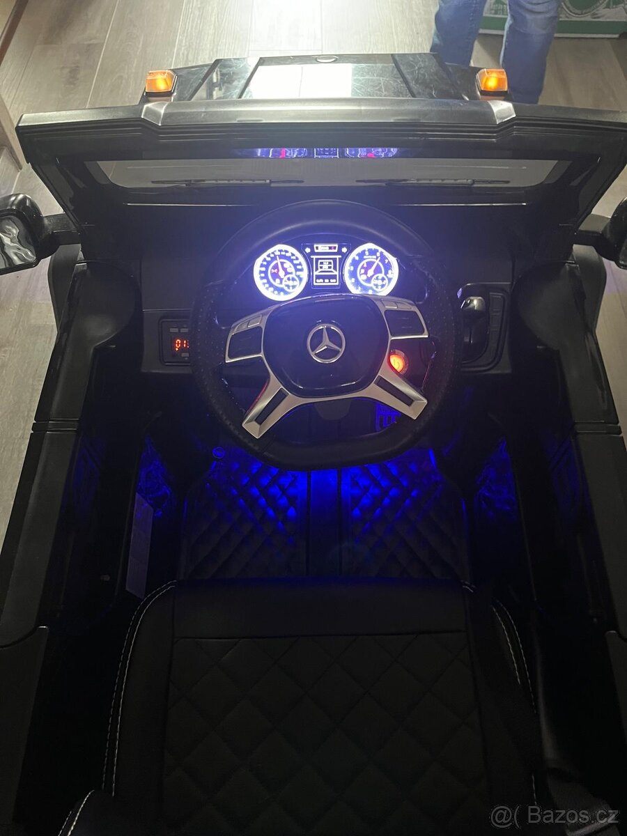 Elektrické autíčko Mercedes-Benz G63 AMG 6x6 - 3
