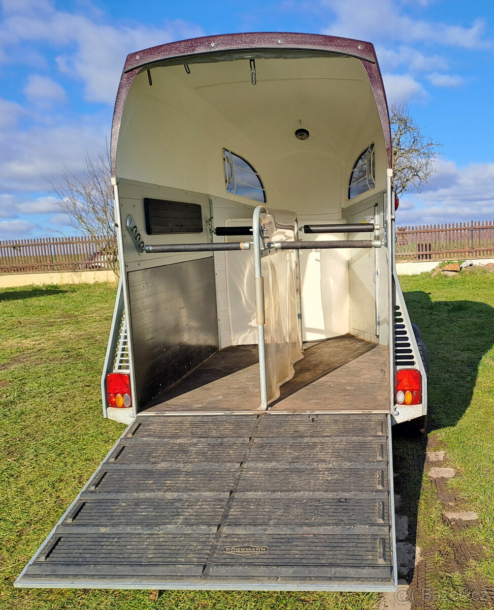 Prodám celohliníkový přívěs - přepravník na 2 koně Böckmann - 3