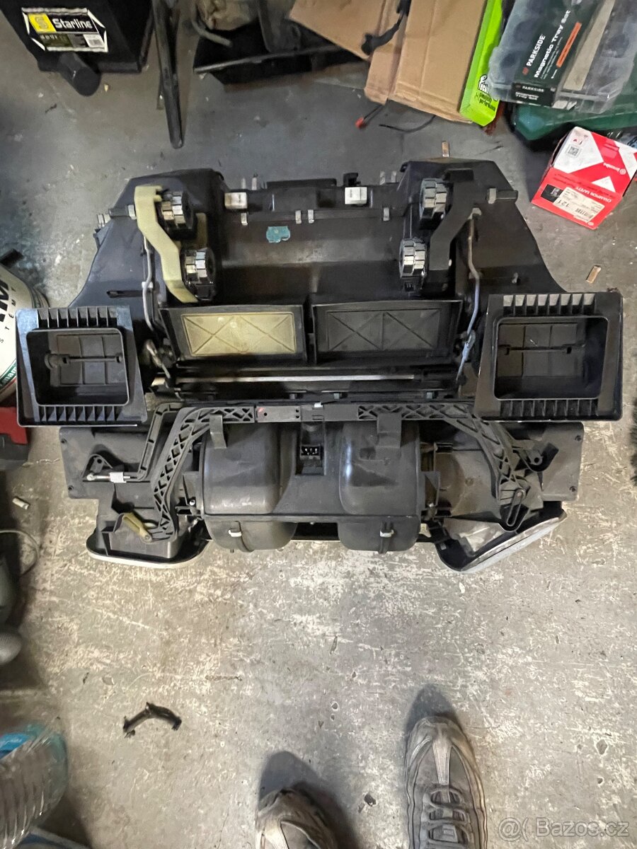 Prodám bmw e38 na díly nebo jako celek - 3