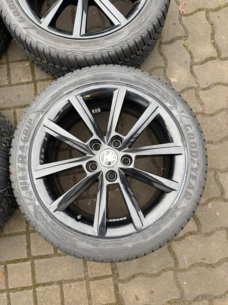 ORIGINÁL Alu Škoda TERON R17, 5x112 - TOP, ZIMNÍ PNEU - 3