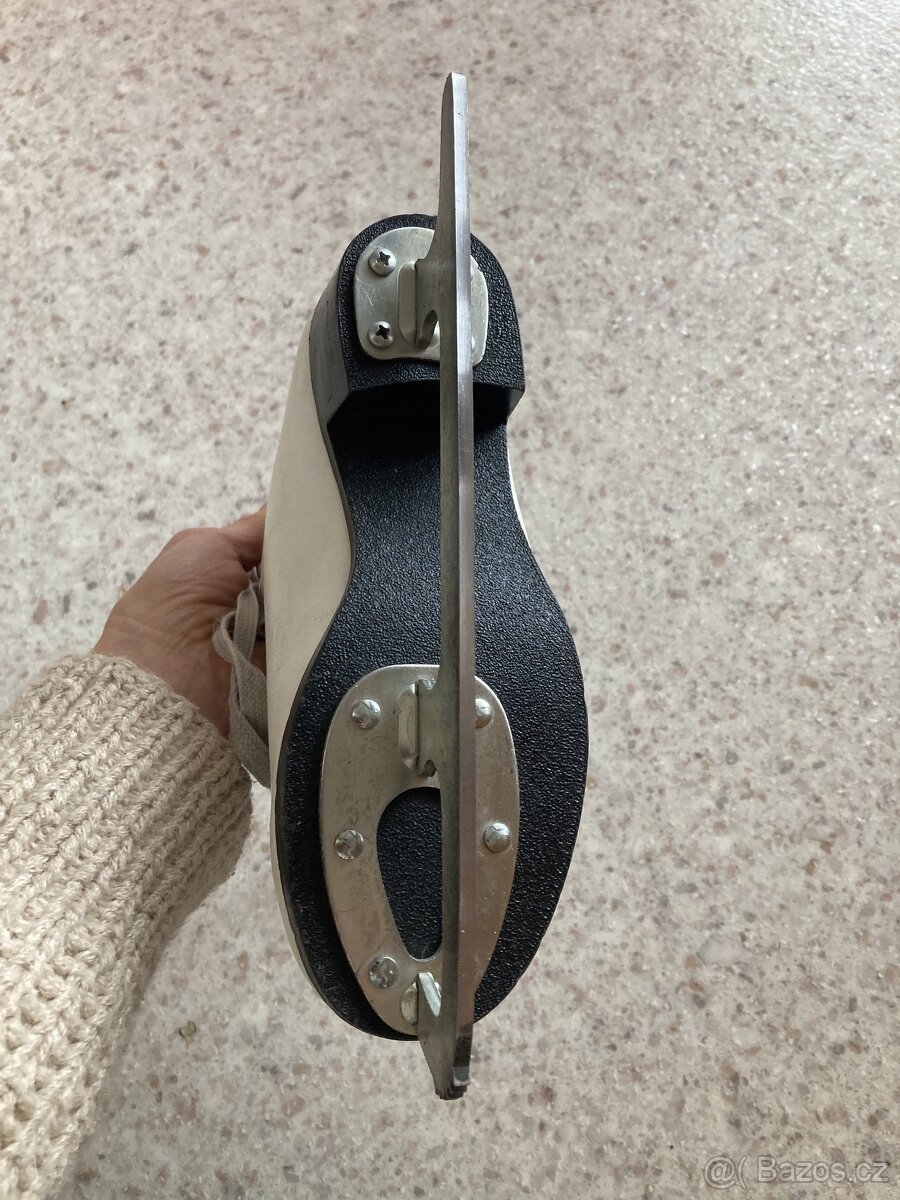 dívčí lední brusle 33 - 3