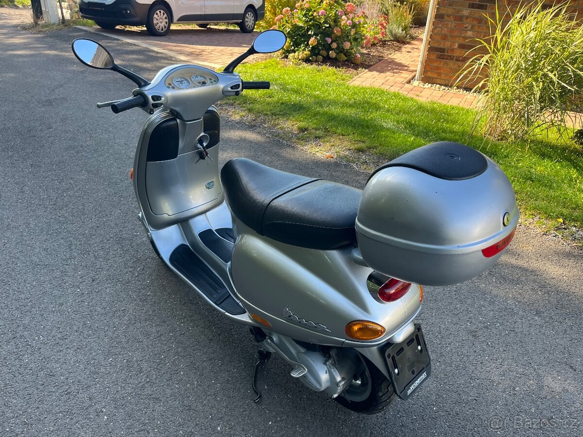 Vespa ET4 - 3