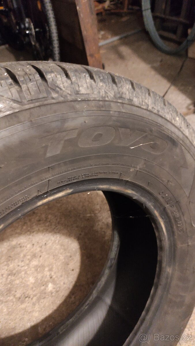 TOYO OBSERVE VAN 215/70 R15C - 3