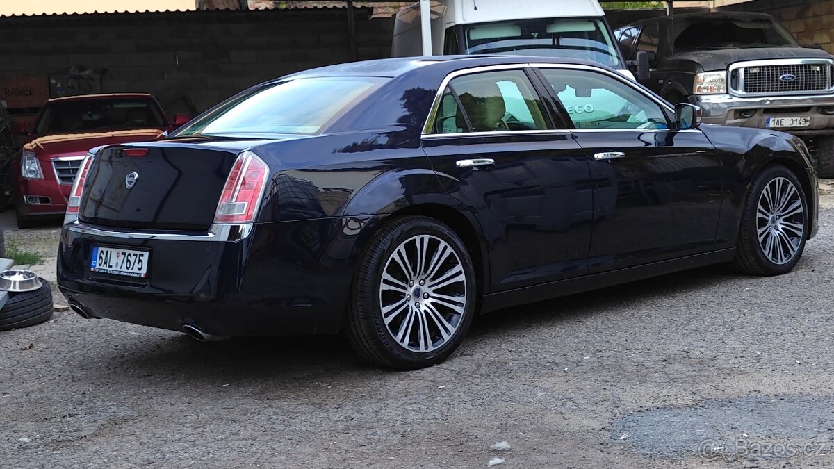 LANCIA THEMA / CHRYSLER 300 3,0 CDR 176KW - 3