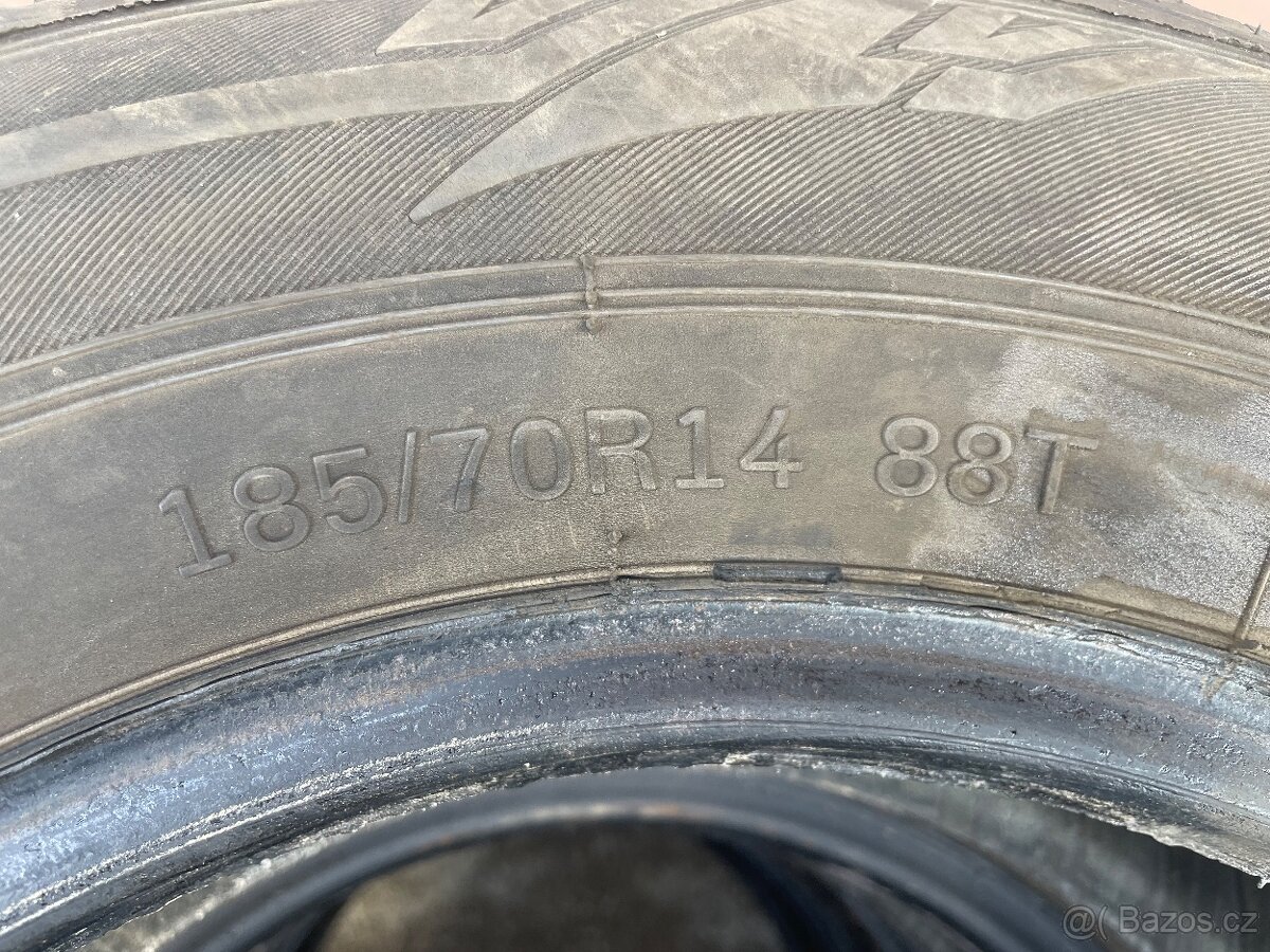 Zimní pneu 185/70/14 - 3