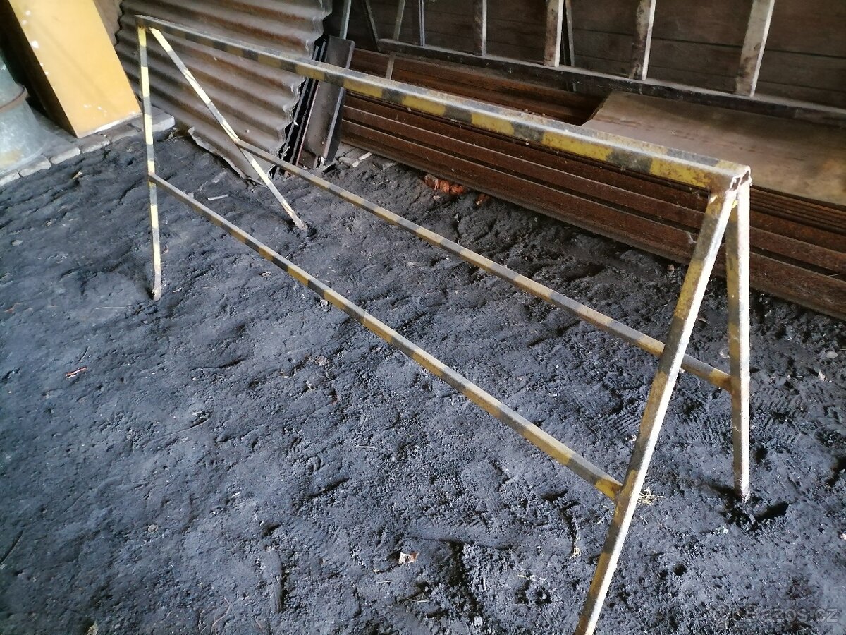 zábradlí ocelové stavební - 3