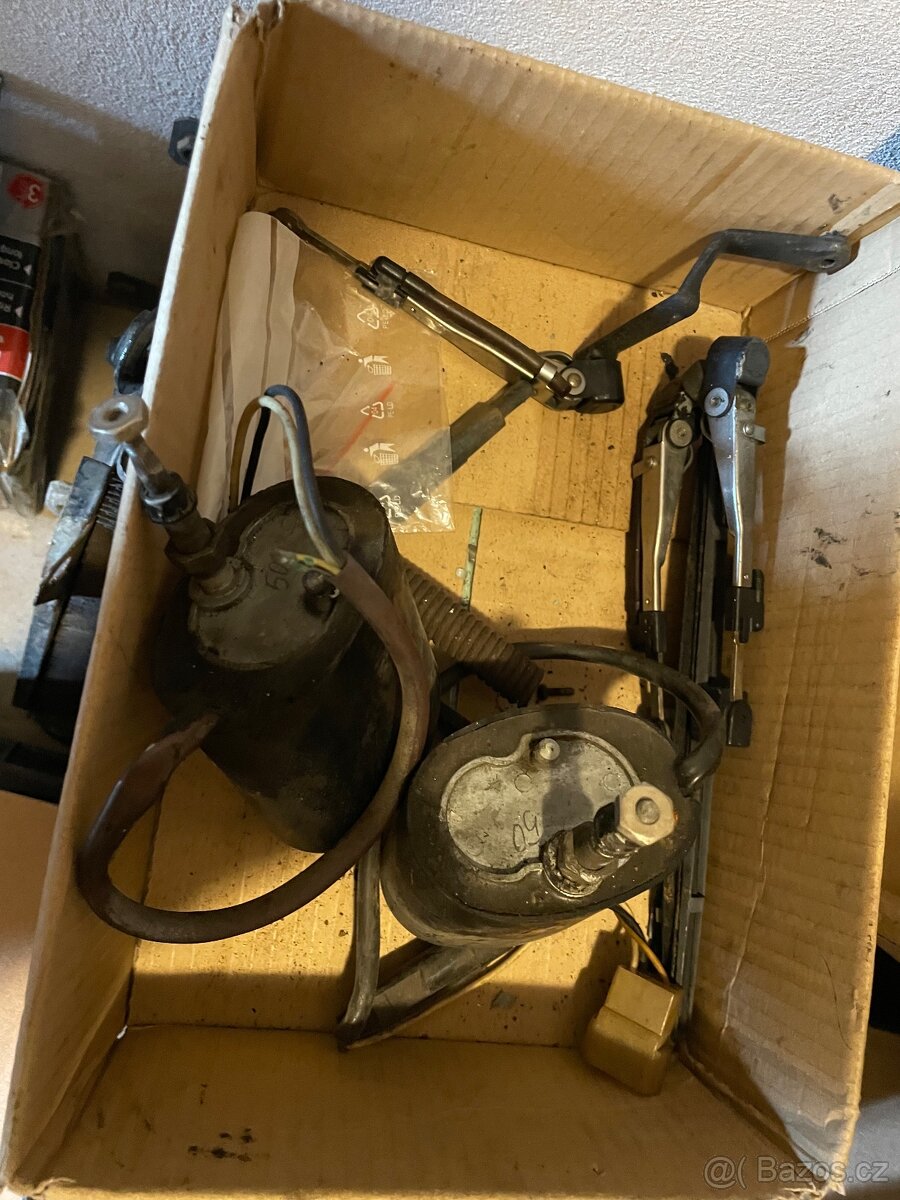 Stěrače světel Lada 2104 - 3