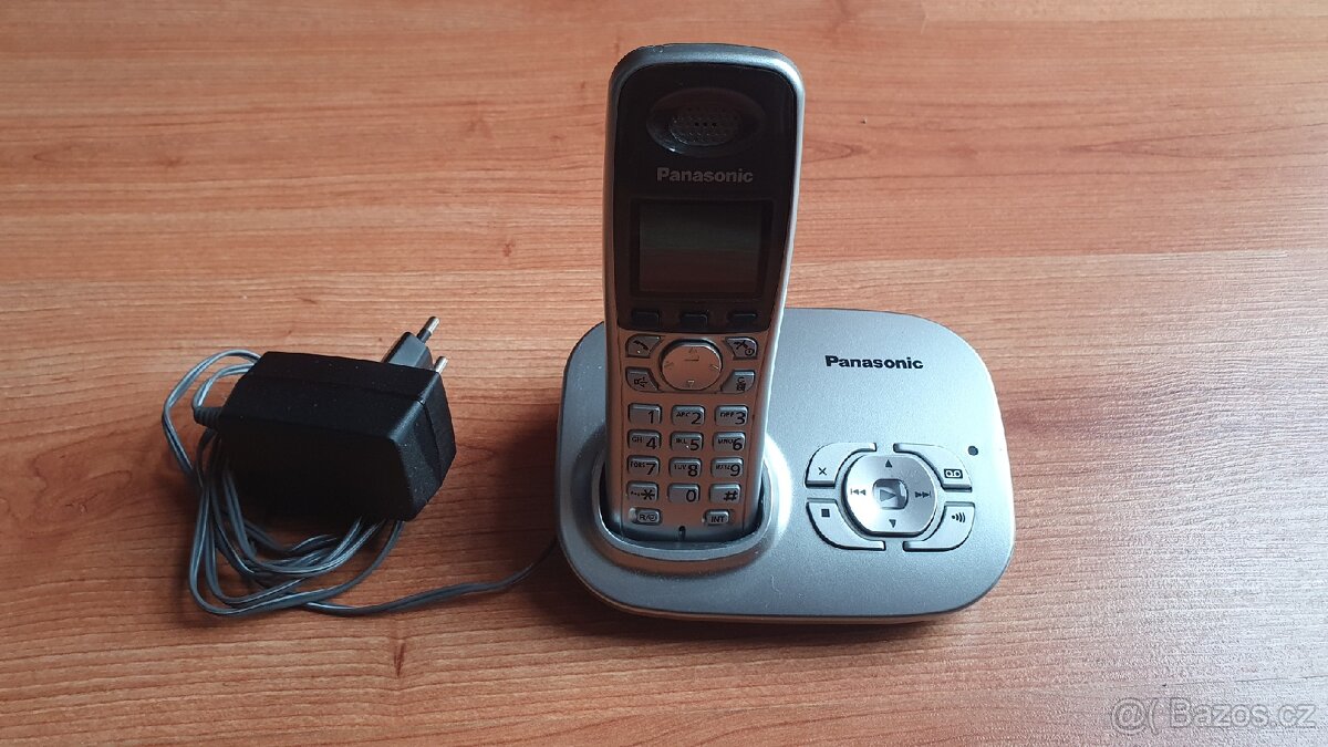 Bezdrátový telefon se záznamníkem Panasonic KX-TG8021FX - 3