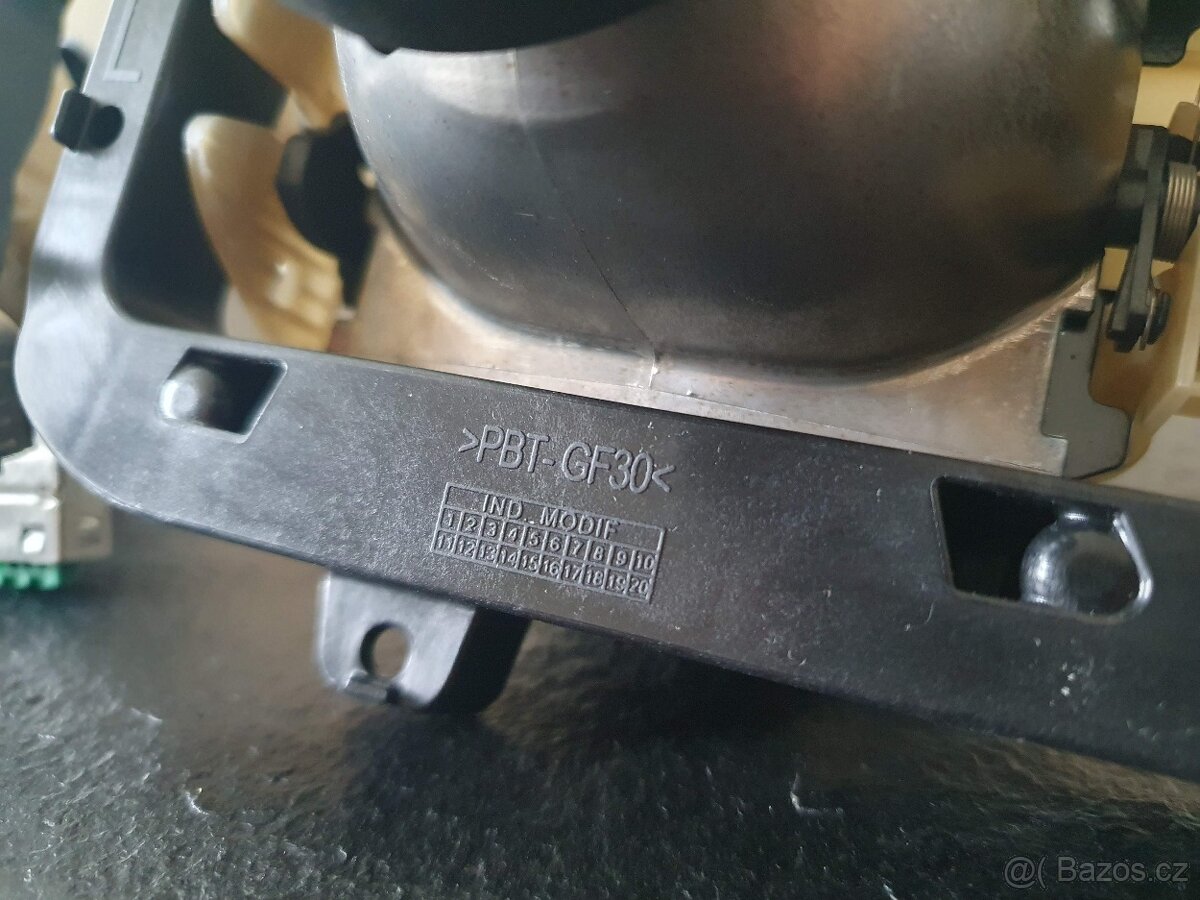 Xenonové výbojky originál D3S +rám +čočka,z Audi A5 B8 2007- - 3