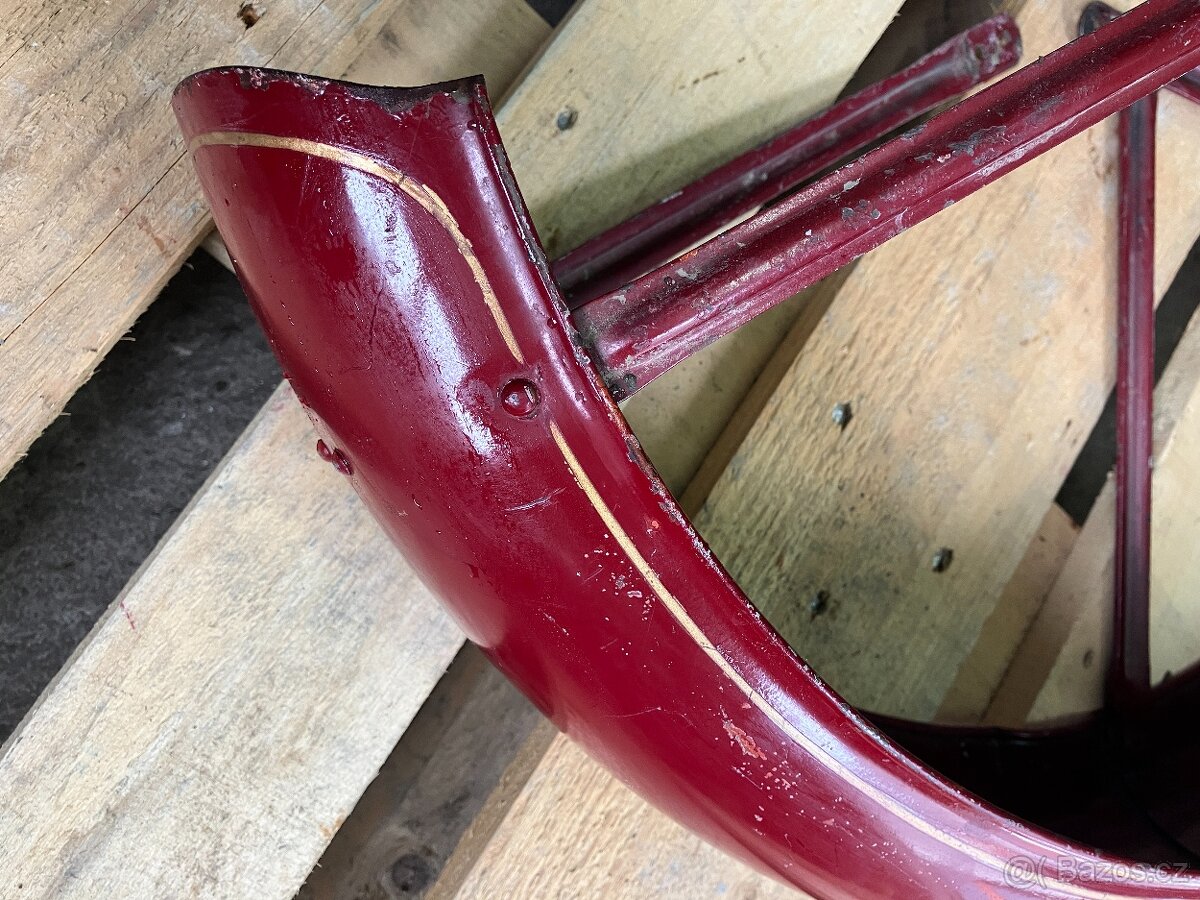 přední blatník Jawa pérák, originál - 3