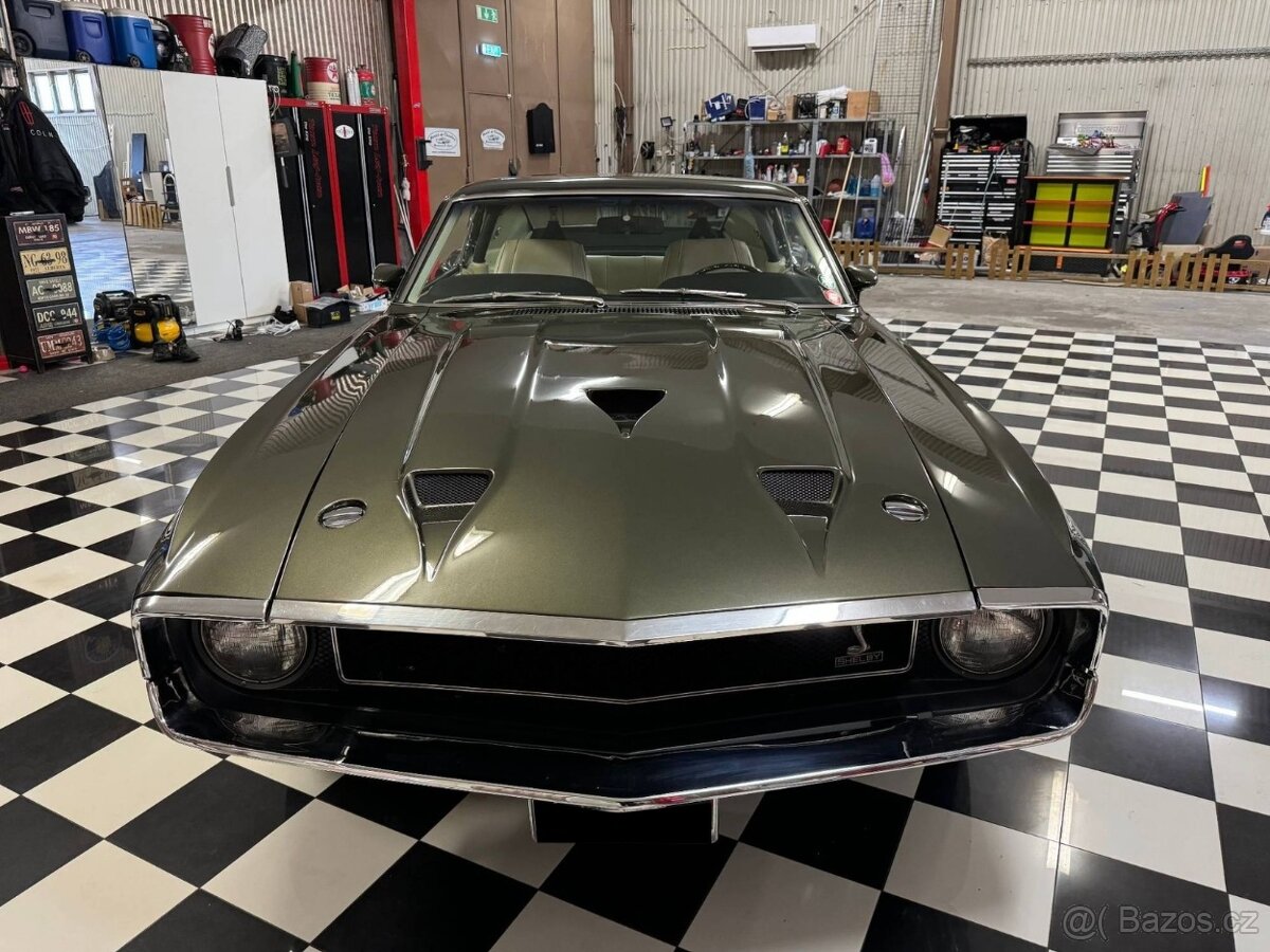 Ford Mustang Shelby GT500 z roku 1969 - 3