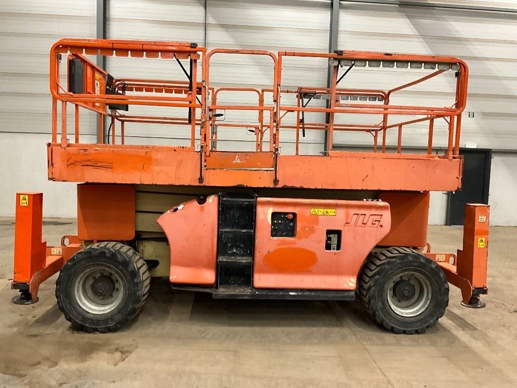 Nůžková terénní plošina JLG 3394 RT - 3