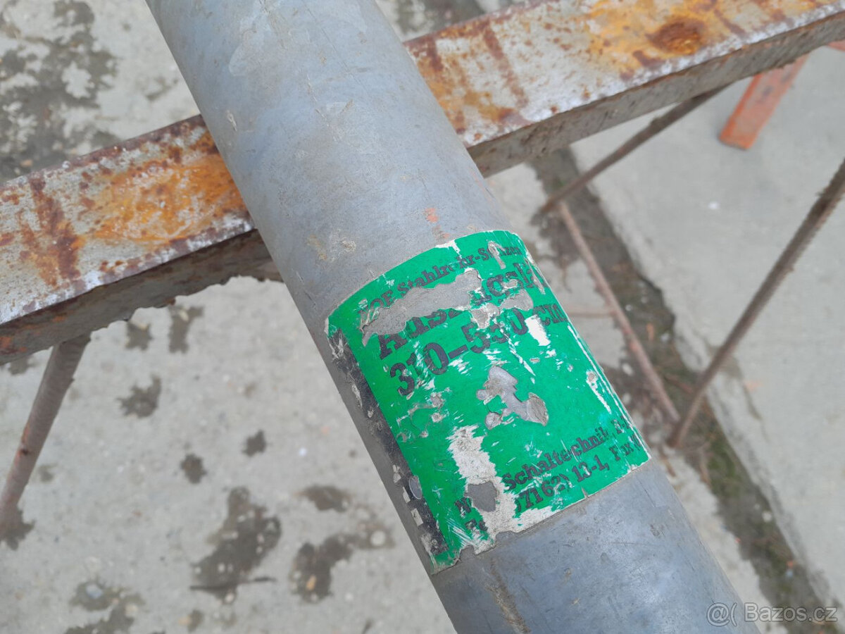 Stropní podpěry, stojky d.max. 550cm - 3