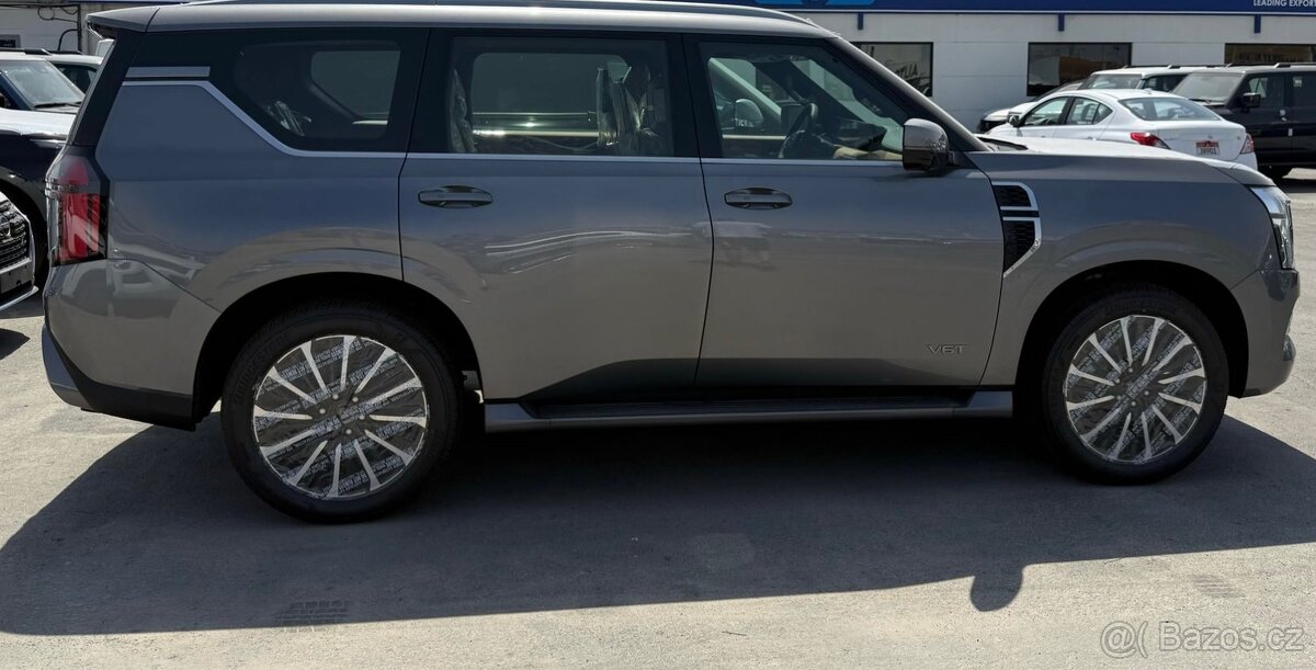 Nissan Patrol Platinum, 3,5l V6, US specifikace - 3