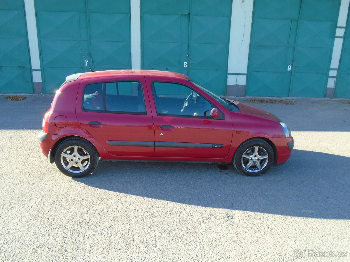 Renault Clio 1.4i - 3