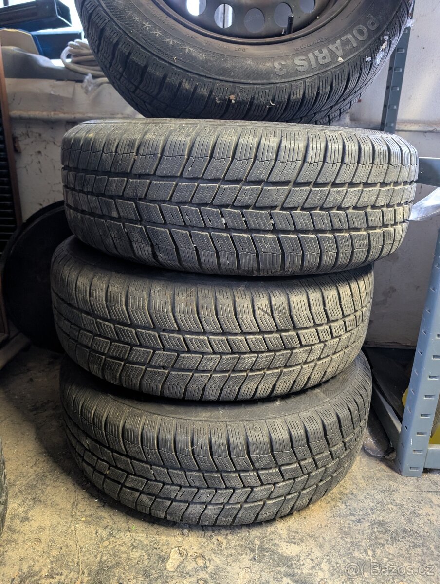 Prodam disky a 2 sady pneu Skoda Octavia 2 - 3