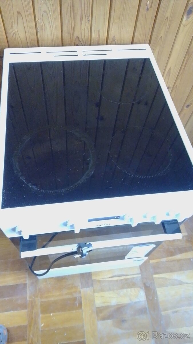 Linka kuchyň - Kamna Mora - 3